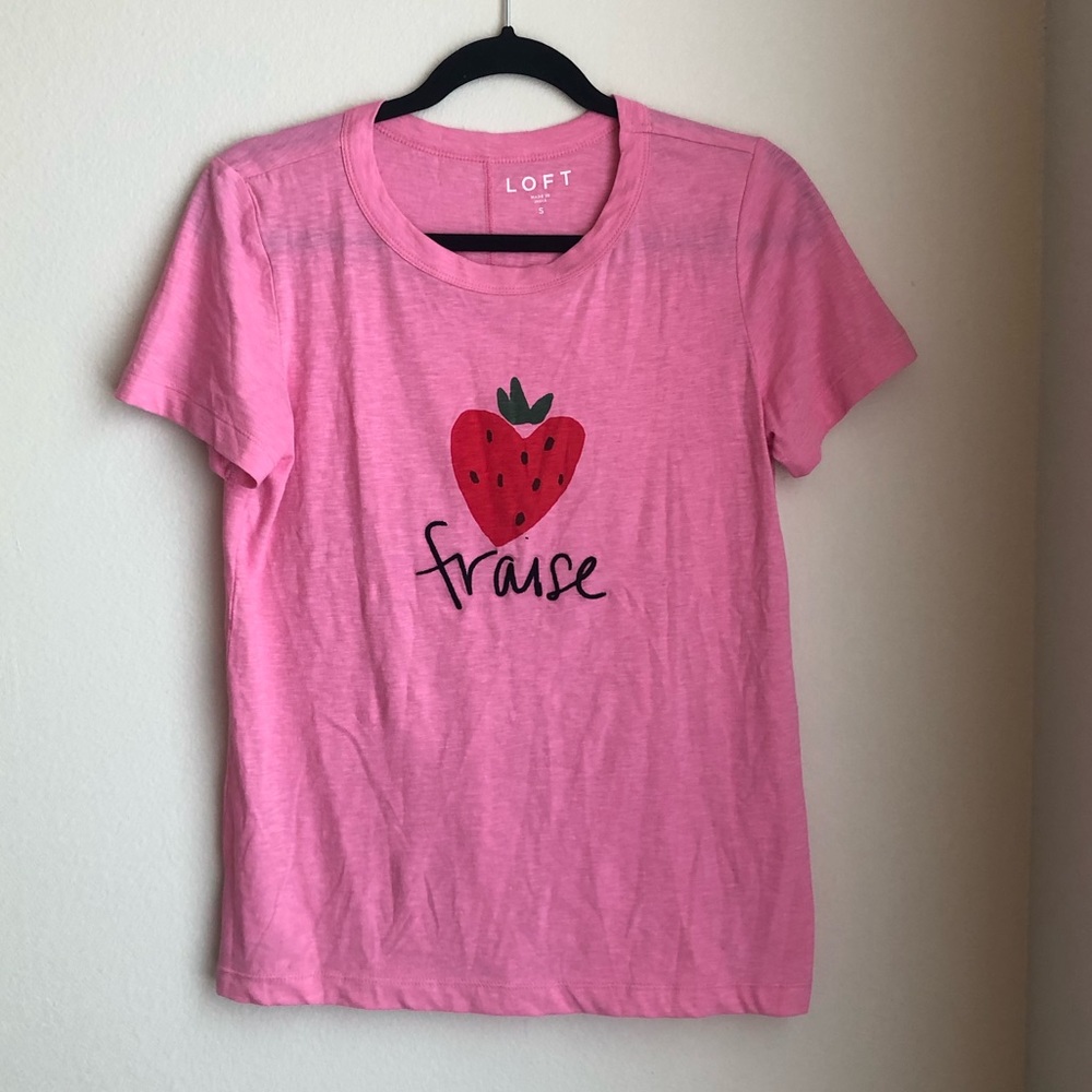 Loft Strawberry Print Everyday Crew Neck Tee (Size S)